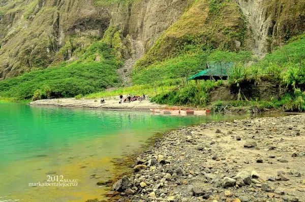 Mt Pinatubo lake